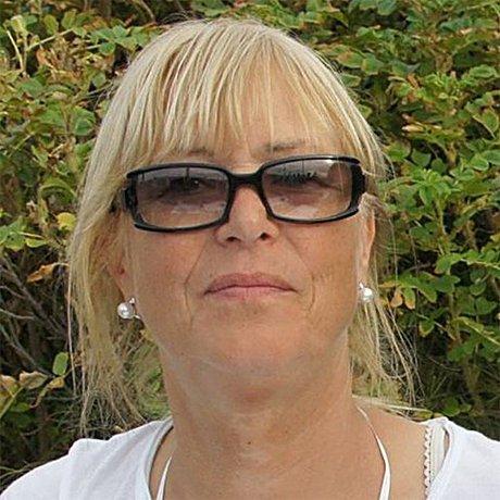 Frau Peyer: Zurfriedene Ferienimmobilien-Käuferin Frau Peyer: Zurfriedene Ferienimmobilien-Käuferin